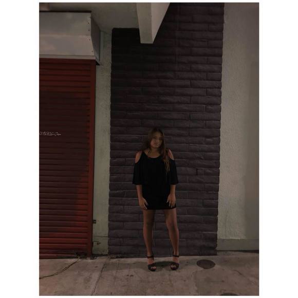 Meet your Posher, Julia - Picture 1 of 1